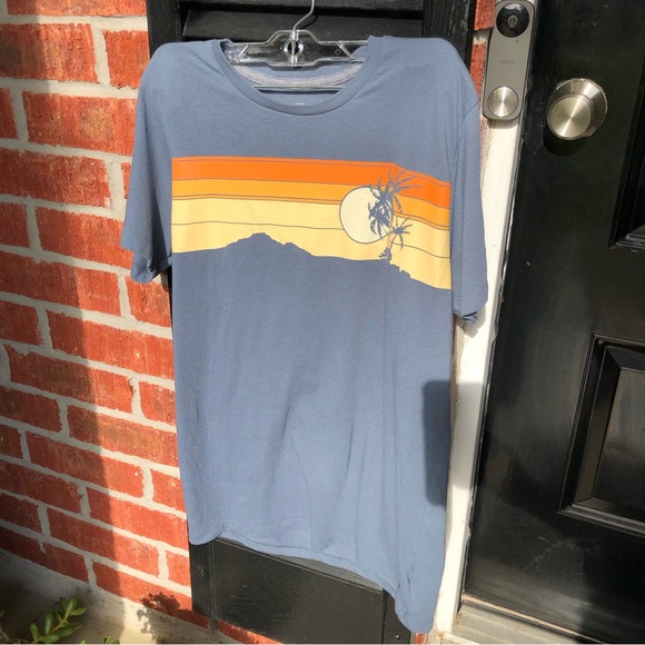 Old Navy Soft-Washed Blue Beach Sunset Graphic Crewneck Short Sleeve T-Shirt S - Picture 5 of 5